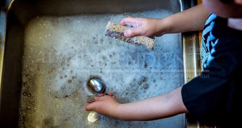 Hombre indemnizará a exesposa por hacer tareas domésticas