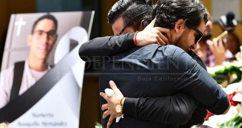 Con marcha silenciosa piden justicia para Norberto