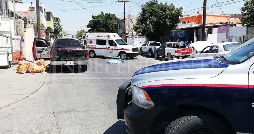 Murió aplastado por un camión cisterna en calles de Cabo San Lucas