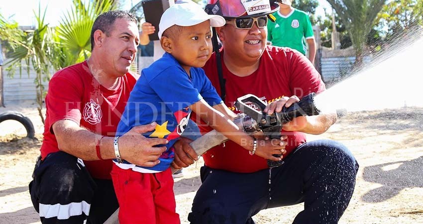 Hasta pronto Manuelito; cáncer apagó la vida de niño que soñaba con ser bombero