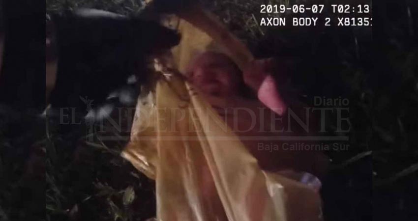 Difunden video del rescate de bebé abandonada en bosque