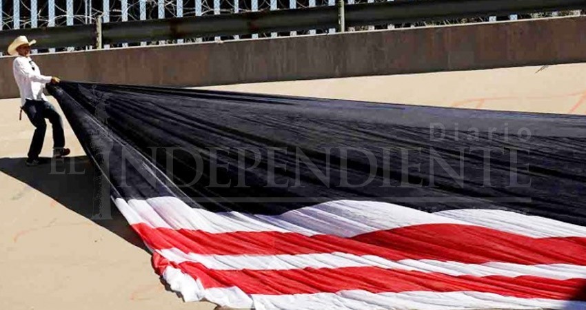 Otorgan contrato para construir otra sección del muro de Trump