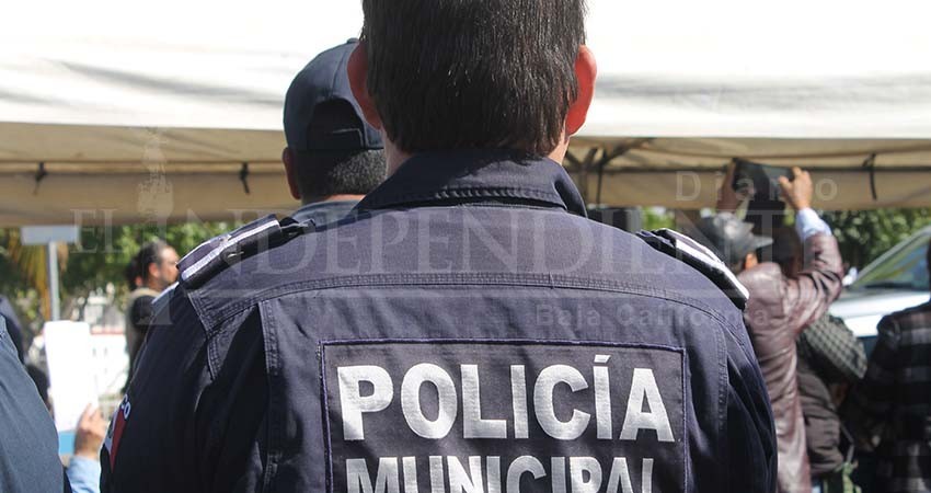 Alrededor de 100 policías municipales se integrarán a servicio este año en BCS