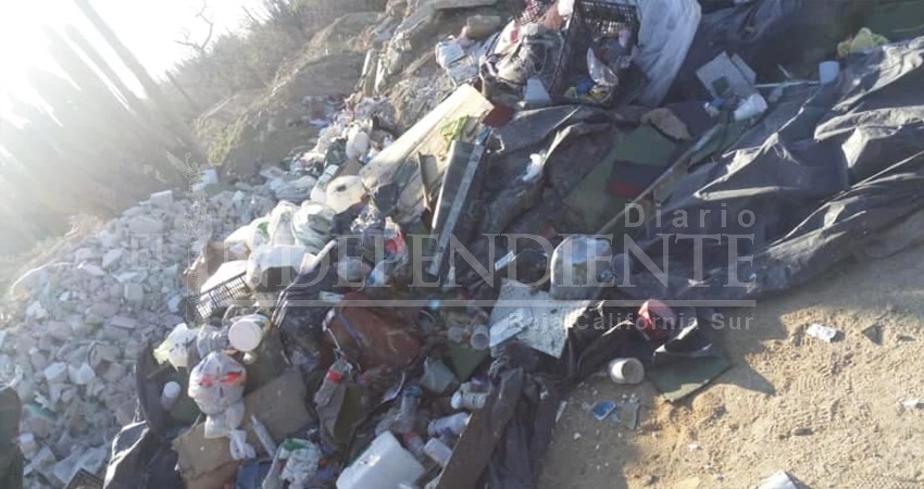 A la cárcel pública cochino sujeto por tirar basura y escombro en predios de CSL