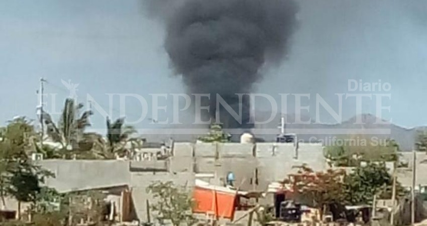 Se incendia el corralón de Cabo San Lucas