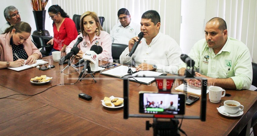 Denuncian a Armando Martínez por daño patrimonial por más de 6 millones de pesos