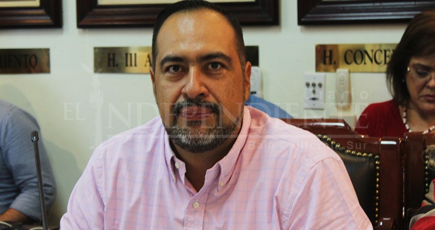 Que el director de Oomsapas entregue resultados o deje el encargo, le advierten