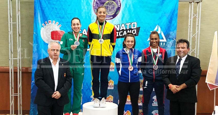 Logra karateca Sudcaliforniana Paula Flores subcampeonato Iberoamericano