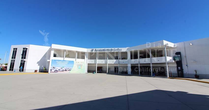 Promete Ayuntamiento de La Paz eliminar olor a caño en cárcamo del Esterito