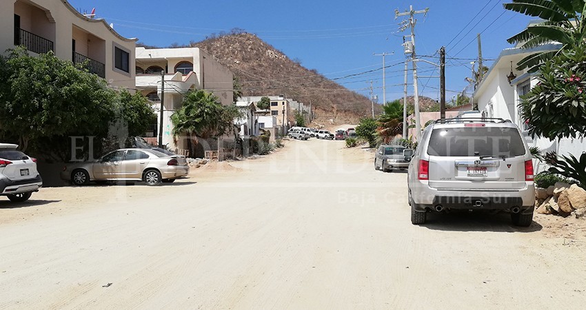 Por treinta años han esperado pavimentación de Calle Mijares vecinos de colonia Matamoros en CSL