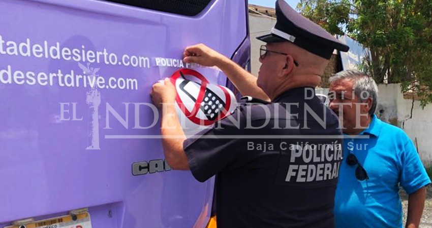 Un gran peligro utilizar  el celular al conducir