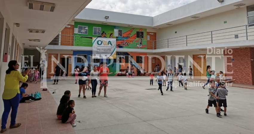 A pesar del “bache” presupuestal, no deben desaparecer los premios de literatura: CMA