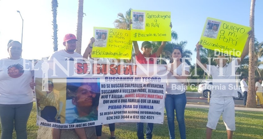 Realizan manifestación por la paz y desaparecidos en Los Cabos