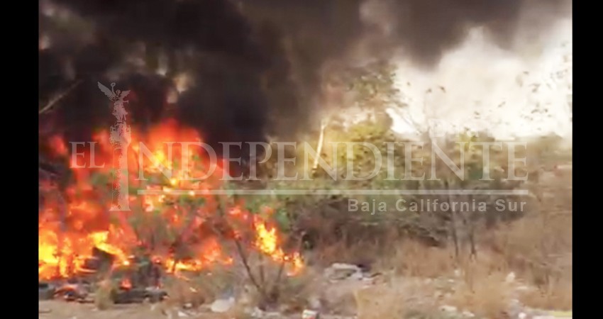 En riesgo familias de colonias de CSL por incendios de quema de basura