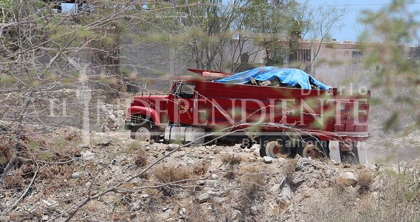 Confiscarán en La Paz vehículos que arrojen escombros en lugares prohibidos