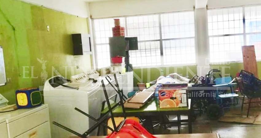 Niños con discapacidad del CAM de CSL inician el ciclo escolar sin aula