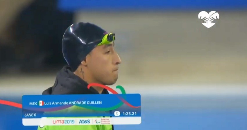 Plata para Luis Armando Andrade en para natación