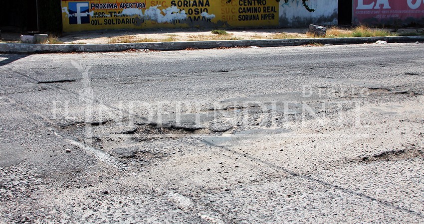 Tras las lluvias quedaron más de 500 nuevos baches en La Paz