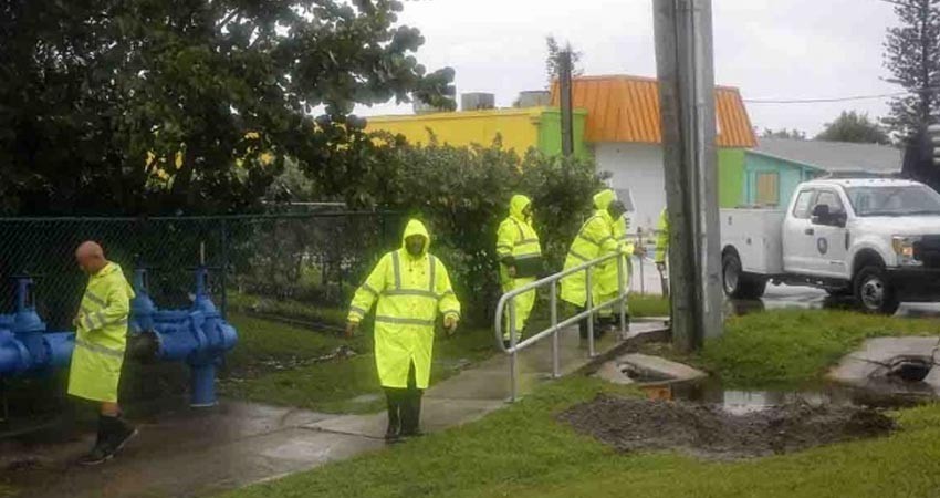Muere hombre que preparaba su casa para el huracán 'Dorian'