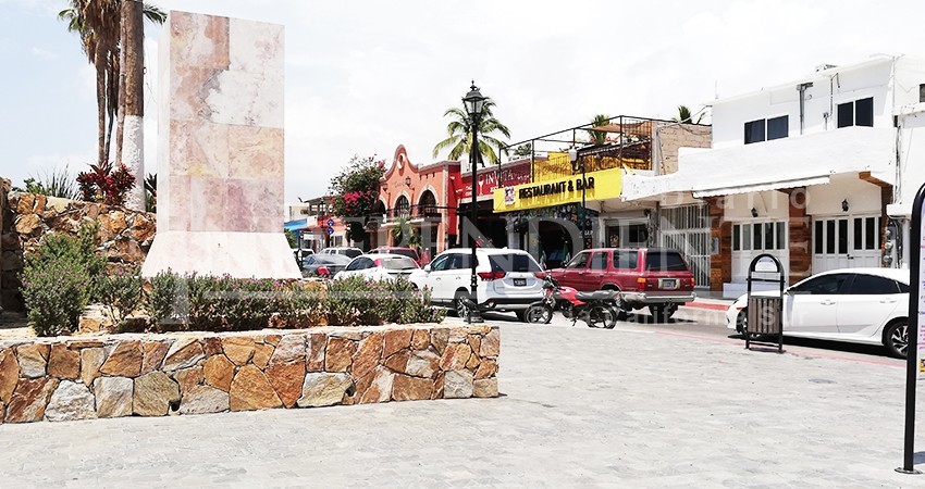 No ha entregado Gobierno de BCS remodelación de Plaza “Amelia Wilkes” de CSL
