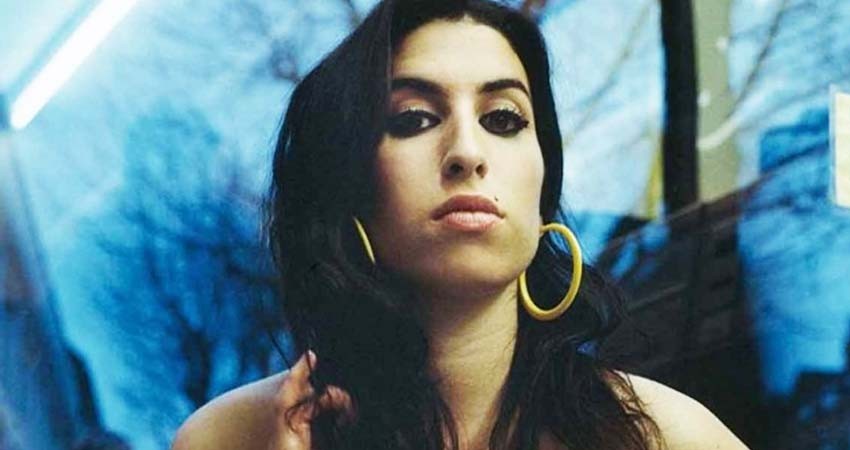 Amy Winehouse: una vida tormentosa y de escándalos