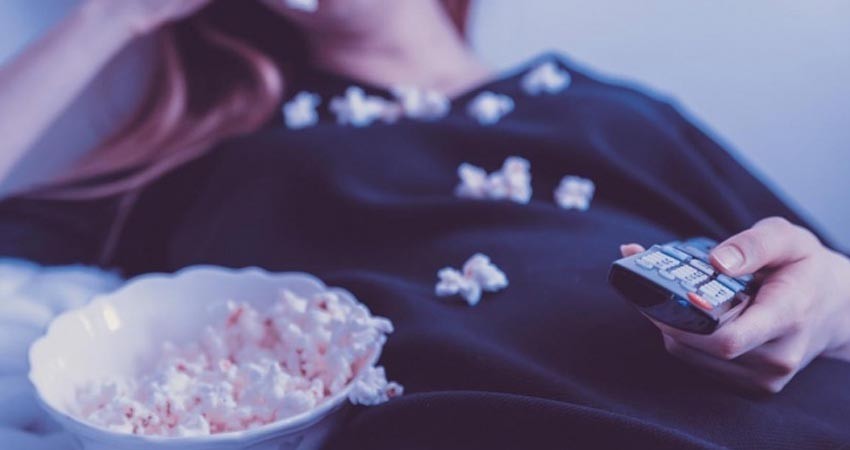 Facebook estrena nuevo televisor pensado para ver series en streaming