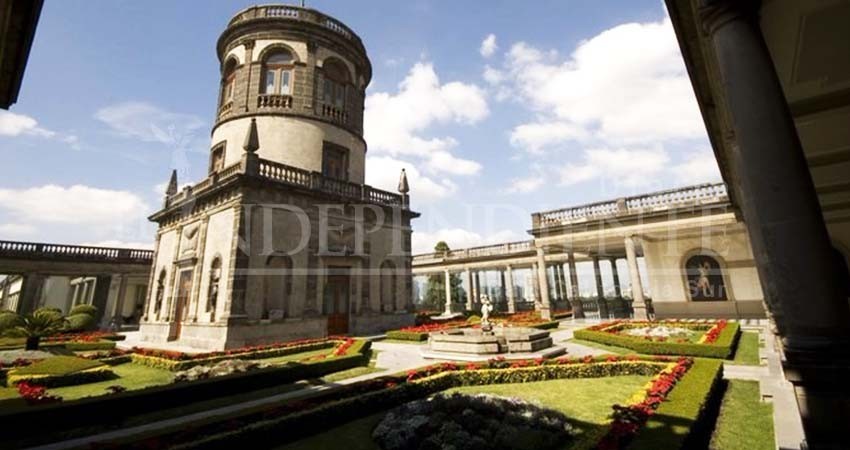 ‘Carlota’, obra que relata los claroscuros de la emperatriz mexicana