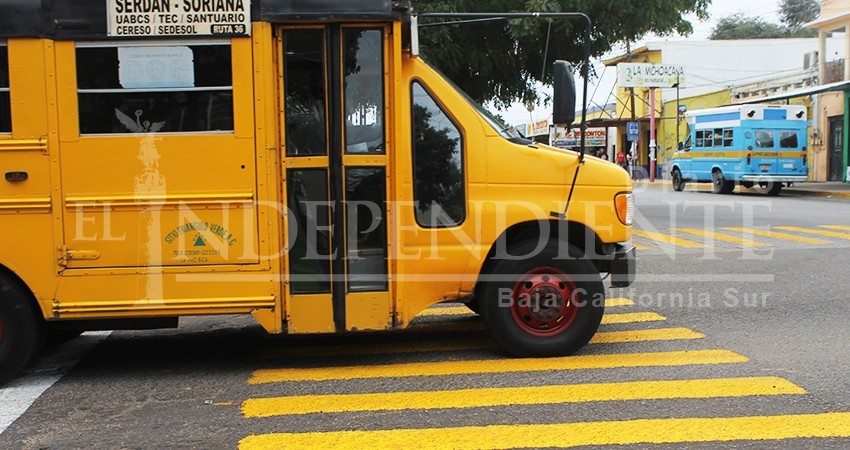La Paz no cuenta con un servicio de transporte incluyente