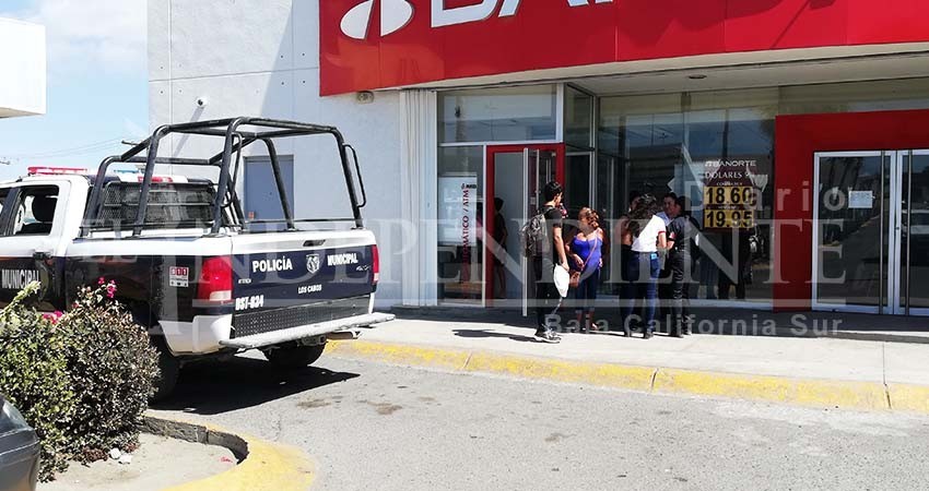 Privan de la libertad a un ciudadano y asaltan un banco en CSL