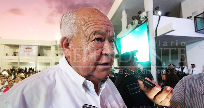 Reprochar “recortes” de la federación es “adelantar vísperas”: Víctor Castro