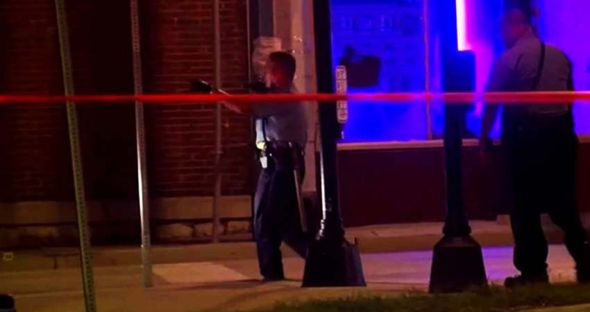 Buscan a un sospechoso de disparar en bar de Kansas