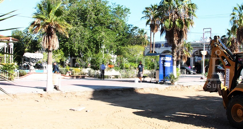 “No se va a modificar el trazo histórico del Jardín Velasco”, asegura Rubén Muñoz