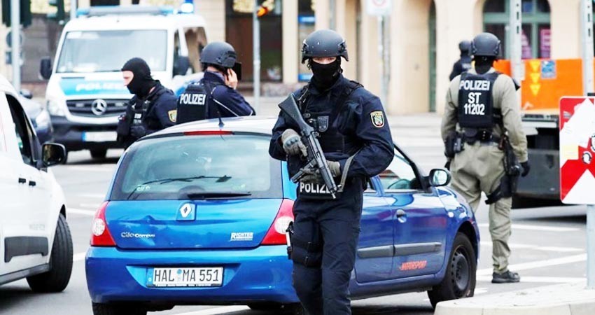 Merkel acusa atentado; agresor gritó insultos antisemitas