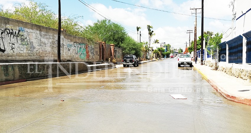 Negocios, probables responsables del colapso en coladeras de CSL: OOMSAPAS