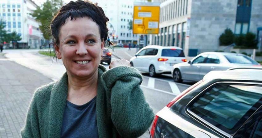Olga Tokarczuk: que los Nobel traigan optimismo a Europa
