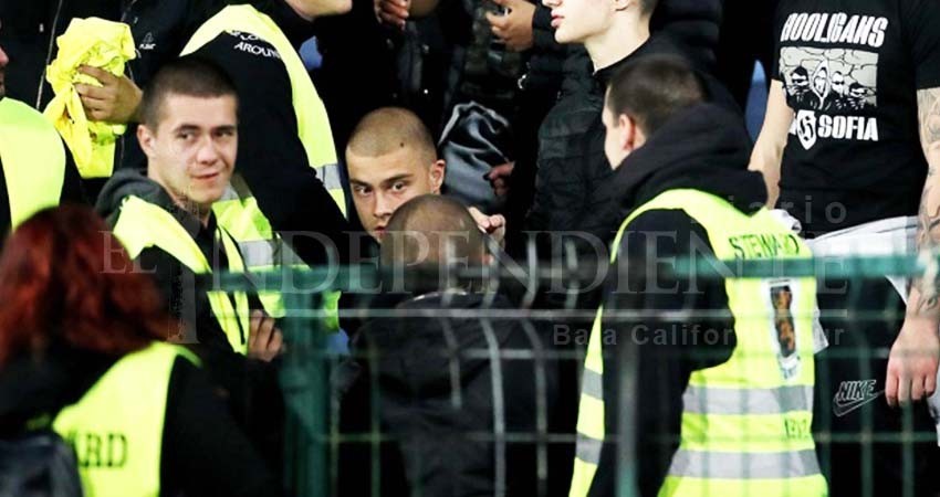 FIFA pide castigar a los racistas del Bulgaria-Inglaterra