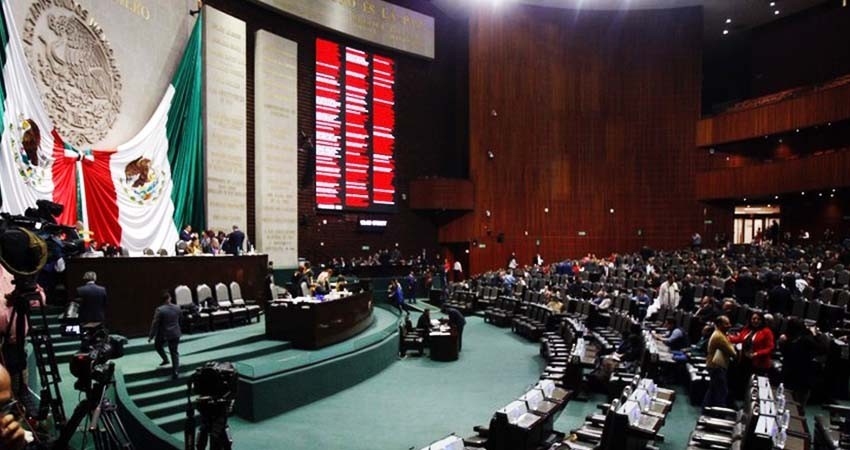 Aprobada ley federal de derechos y ley de hidrocarburos