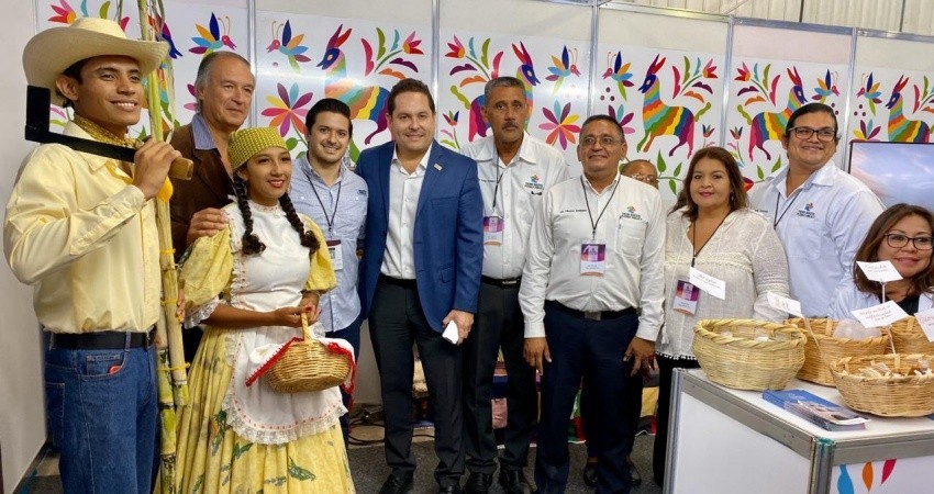 Promueven a Todos Santos como un completo destino en el Tianguis de Pueblos Mágicos