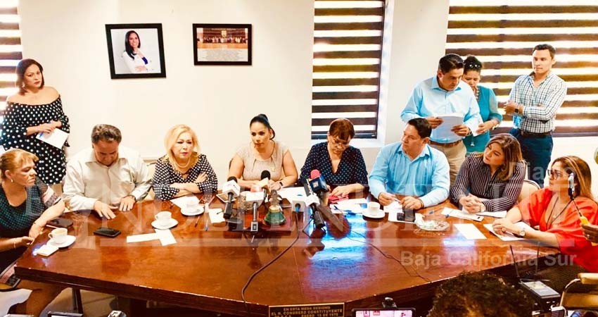 Oposición del Congreso: "No estamos a disposición del gobernador"