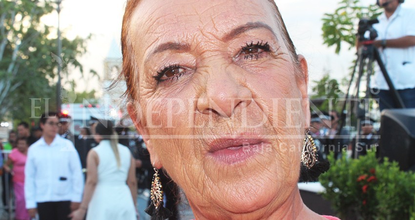 Empresas transnacionales deben respetar las reglas de los mexicanos, senadora Trasviña