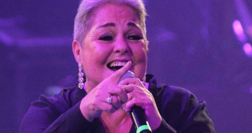 Lupita D'Alessio confiesa que tuvo encuentros amorosos con mujeres