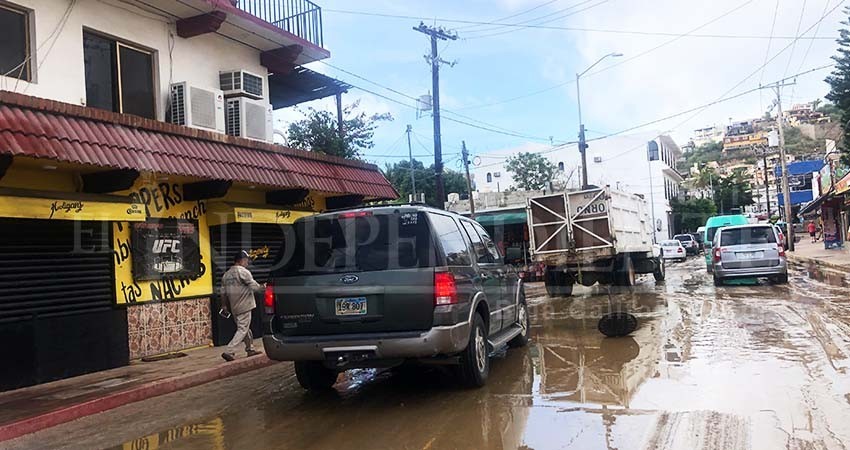 Colapso del drenaje en CSL afecta la imagen del destino