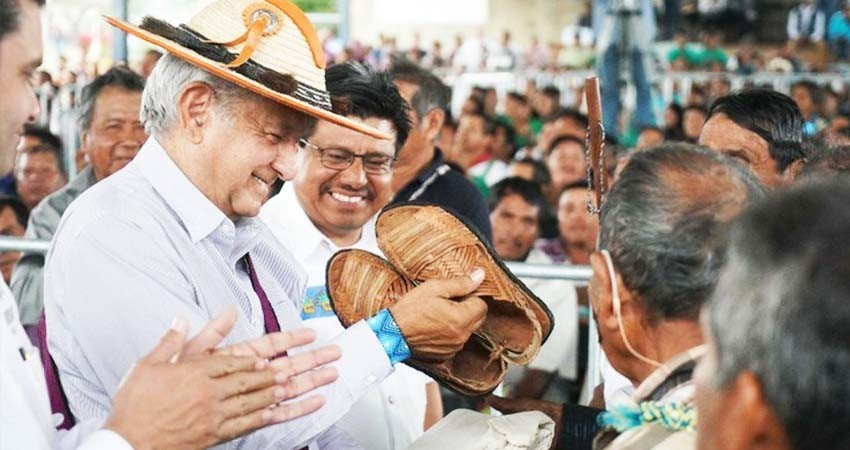 Vergonzoso pensar que apoyo a indígenas es racismo: AMLO