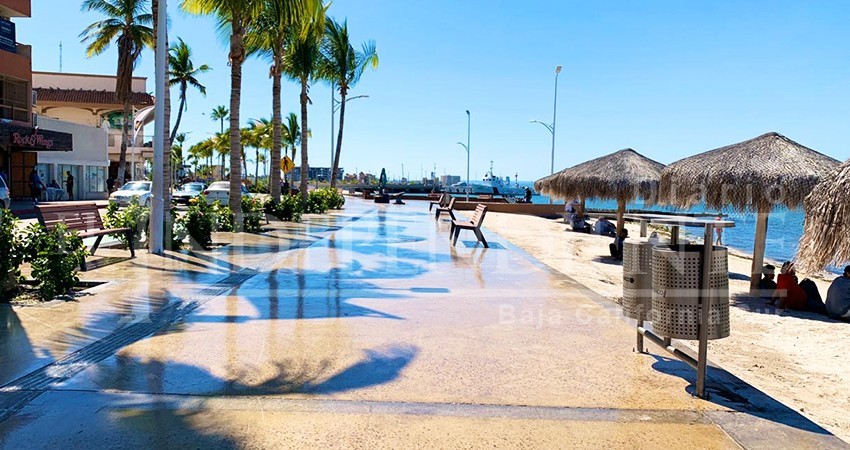 Nuevo reglamento del malecón de La Paz restringirá vendedores ambulantes, mascotas y patinadores