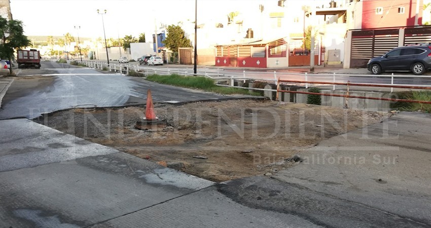 Abandonan reparación de bache en colonia Miramar de CSL 