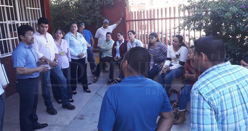 Hay conflicto en Secundaria “Moisés Sáenz Garza” por restitución de directora 