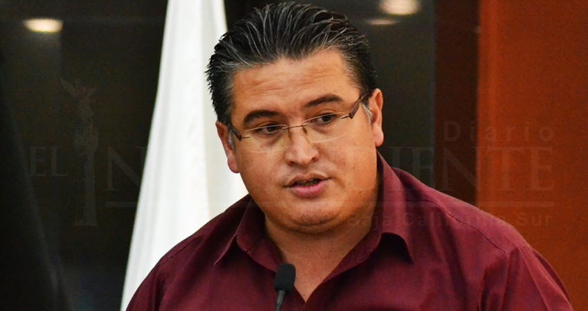 Hay que reducir “gastos superfluos” para tener un mejor futuro, opina diputado