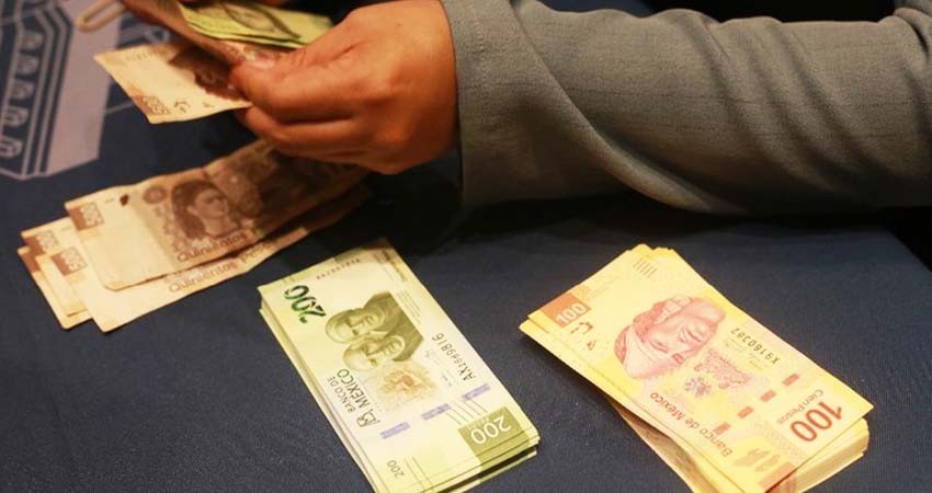 Posponen discusión para la regulación de comisiones bancarias