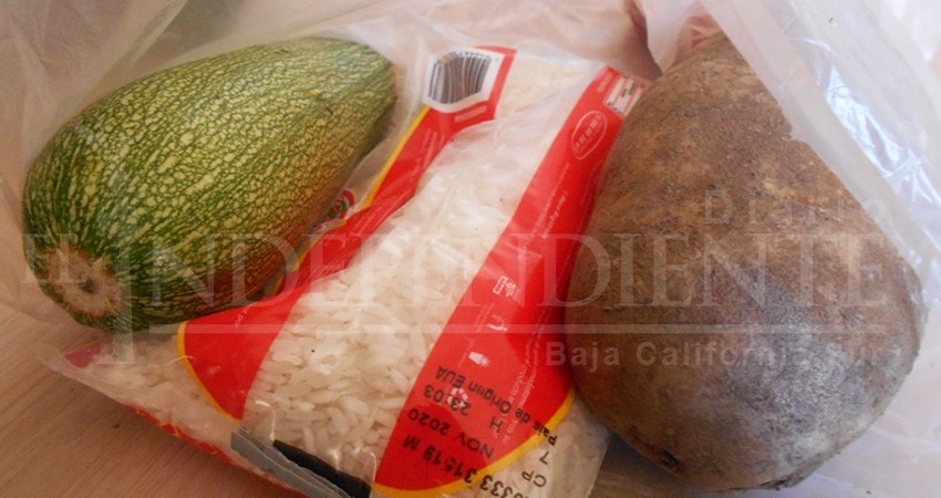 No ha sido fácil adaptarse a prohibición de bolsas de plástico: Comerciante