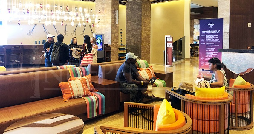 Reportaron hoteles de Los Cabos sobreventa